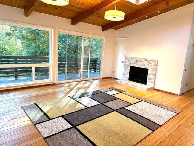 Building Photo - Cozy, Updated Home In Piedmont Pines - 4Bd...