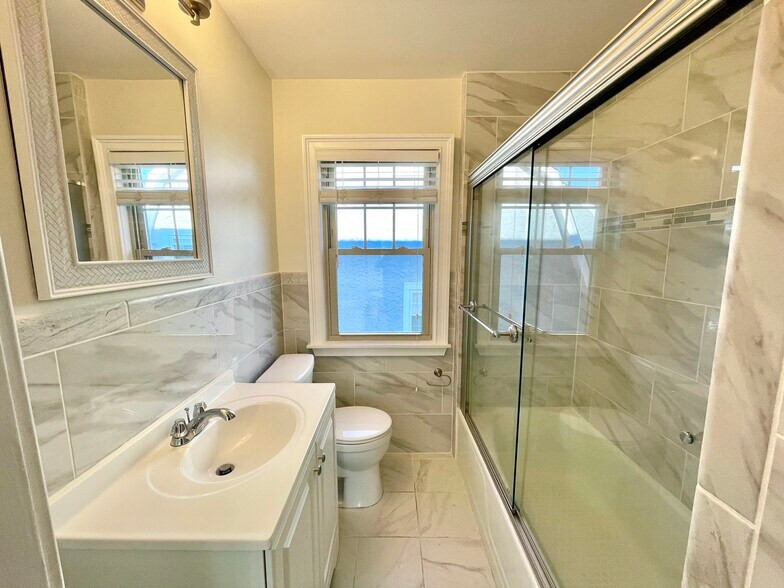 Newly renovated bathroom - 71 Madison Rd