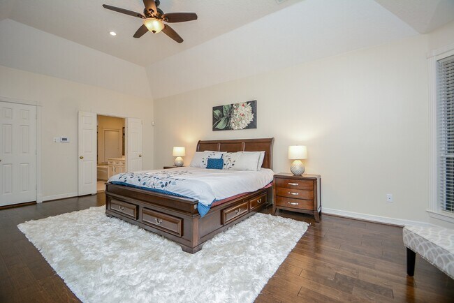 Building Photo - 70 N Skyflower Ct