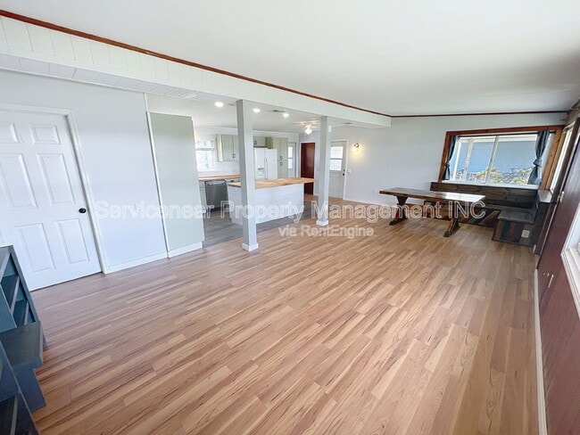 Building Photo - 4722 Harris Ave