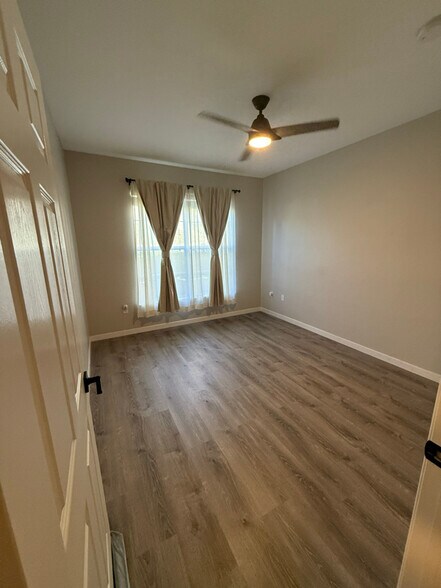Building Photo - 7423 S Quail Cir