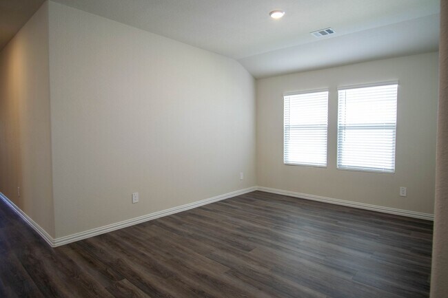 Building Photo - NEW Home, New Street, New Neighborhood! Wi...