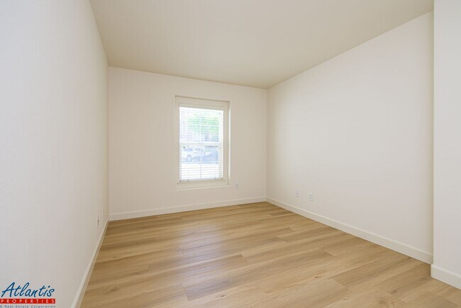 Building Photo - Communications Hill | LVP Flooring | Central A/C