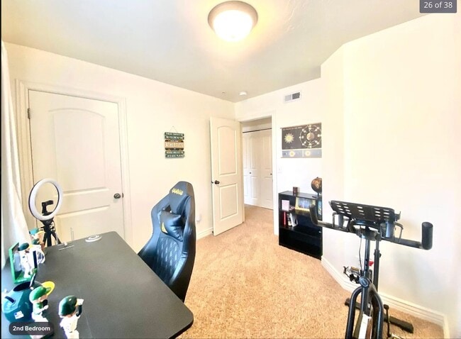 Building Photo - 425 S 2220 W