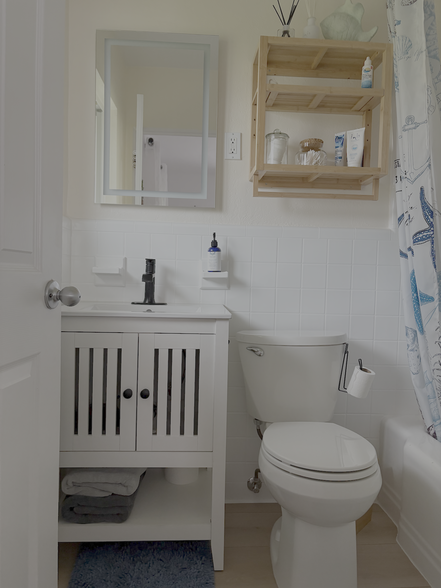 Building Photo - 262 43rd Ave NE