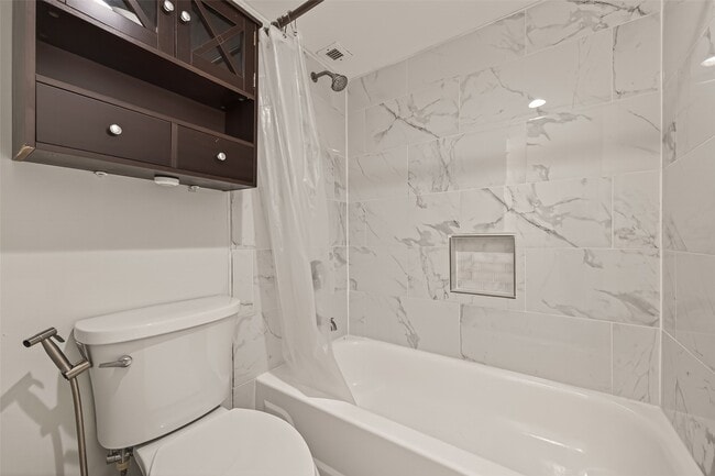 Building Photo - 3525 Sage Rd