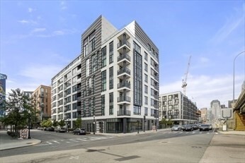 Building Photo - 40 Traveler St