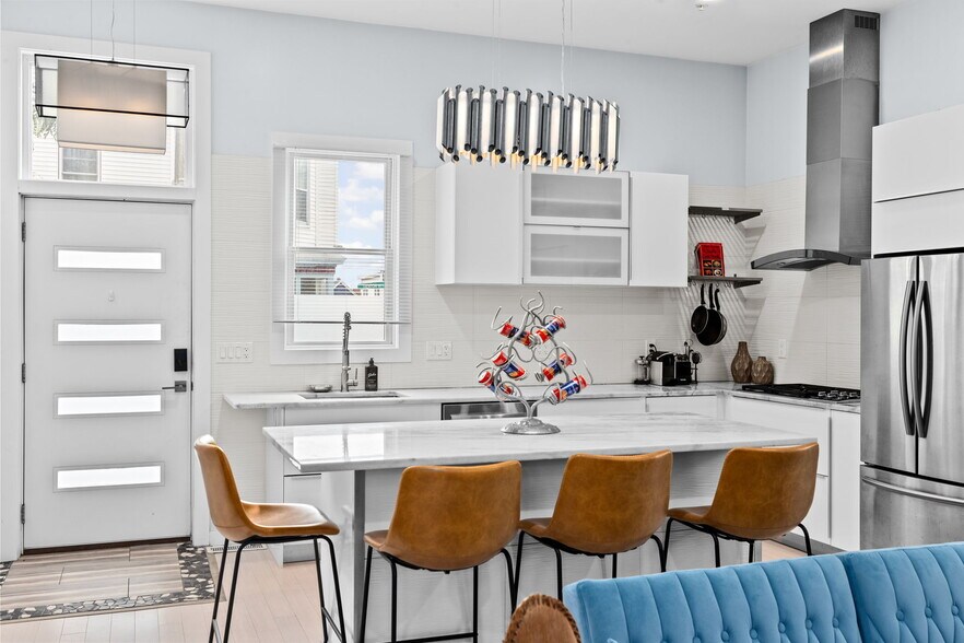 Building Photo - 110 Trenton St