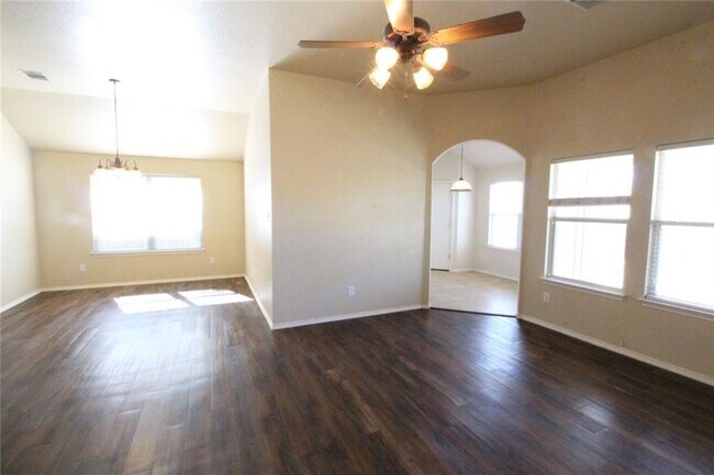 Building Photo - 107 Inman Dr