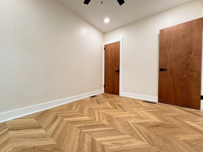 Building Photo - 7128 Card Ln