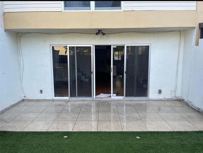 Building Photo - 2801 N 34th Ave