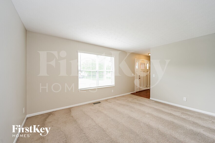 Building Photo - 5328 Orchard Dr