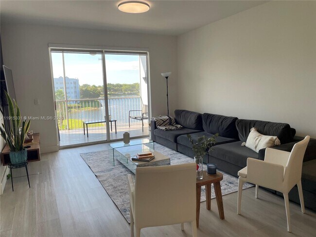 Building Photo - 10730 NW 66th St