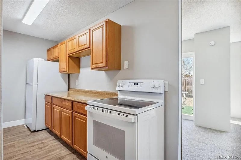 Building Photo - 709 Arrow Ct