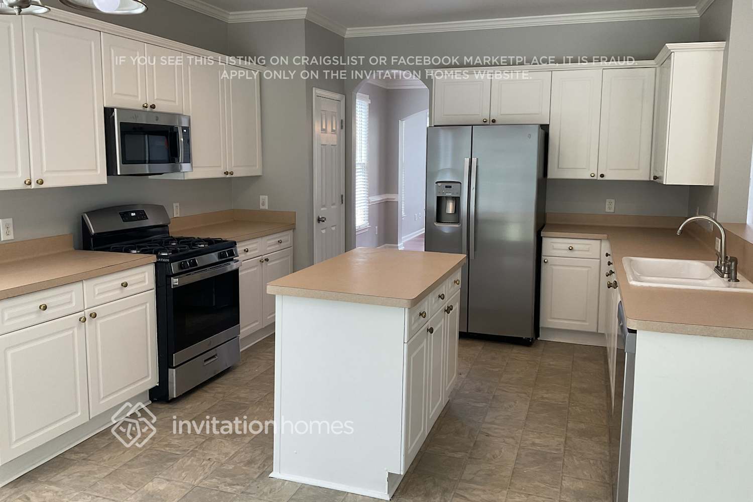 Building Photo - 4043 Ashland Cir
