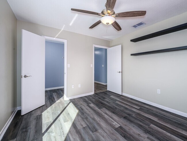 Building Photo - 6304 Grand Bahama Cir