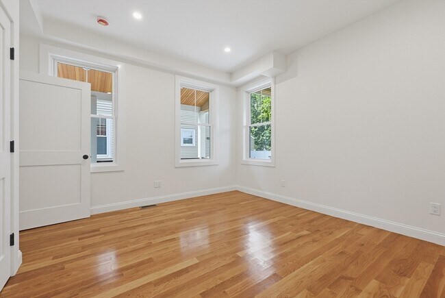 Building Photo - 53 Eddy St