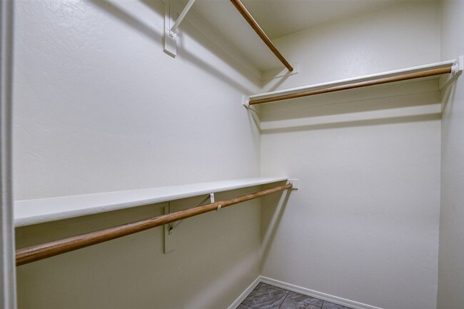 Building Photo - 3 bedroom 2 bathroom ranch style home in Chino Valley with RV parking