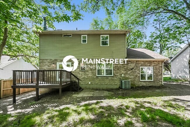 Building Photo - 4 Bedroom Pet-Friendly Home in Nashville, TN with Main Street Renewal