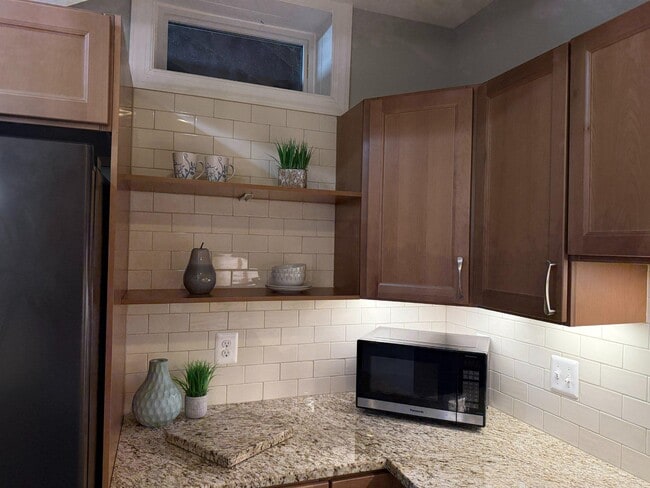 Building Photo - 2530 Transom Pl
