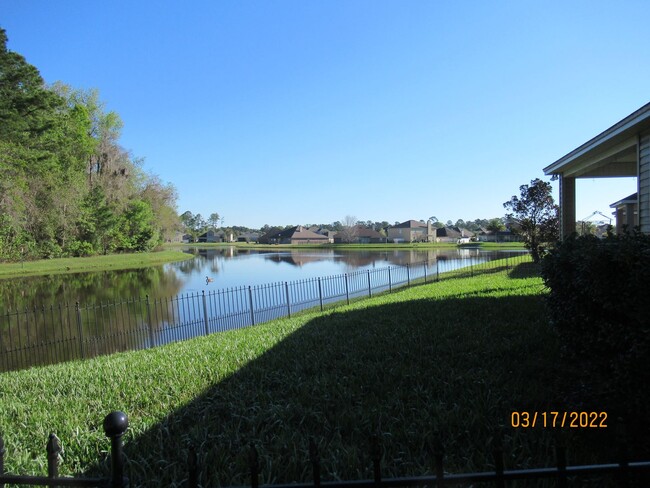 Building Photo - Lexington Park Beauty  3/2 with Water View