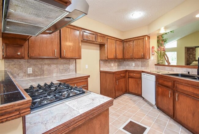 Building Photo - 11823 Zarroll Dr