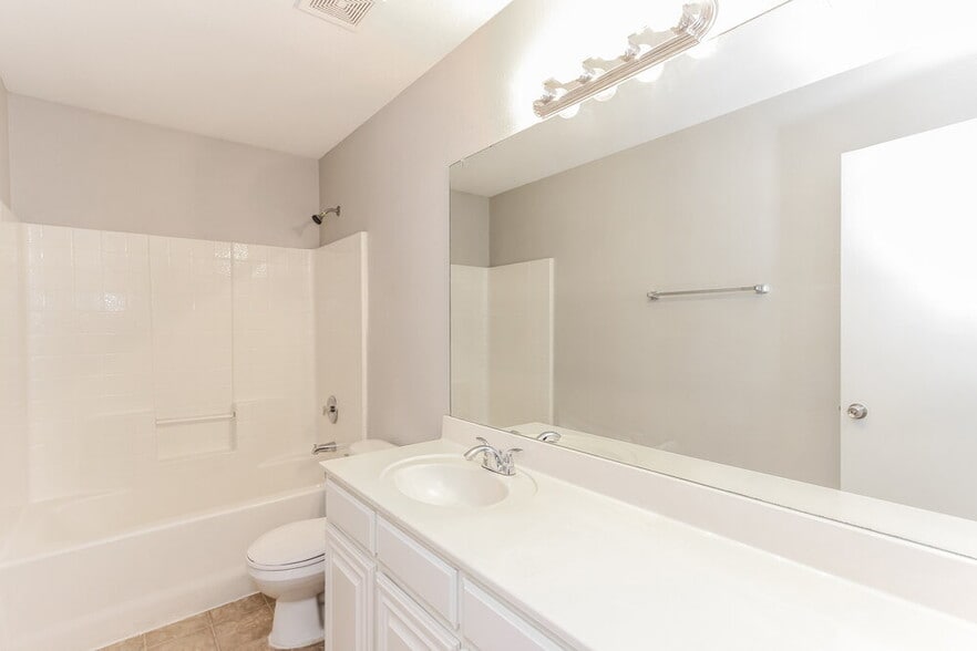 Building Photo - 1009 Crooked Creek Ct