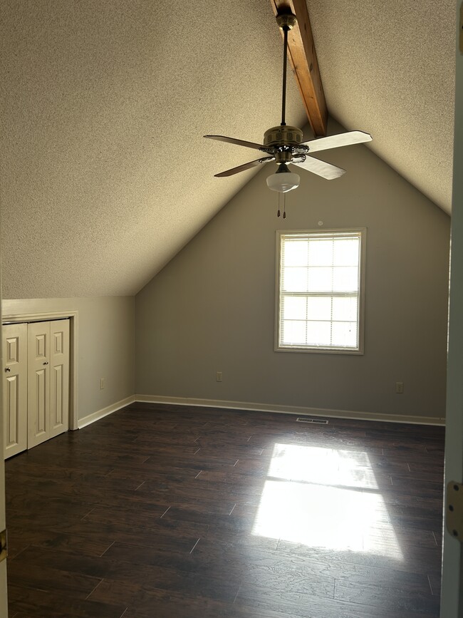 Building Photo - 261 Mcgough Blvd