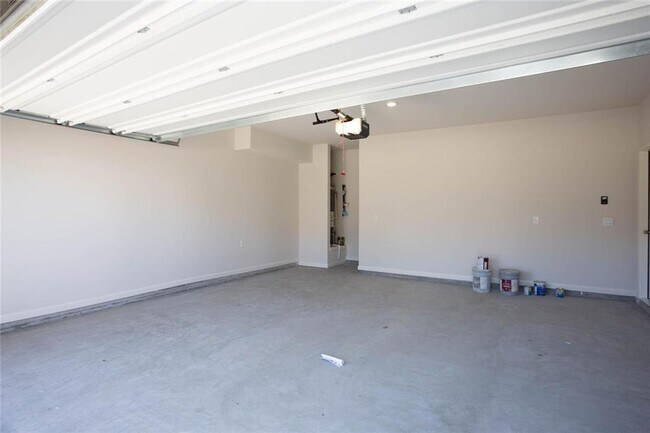 Building Photo - 77 Grv Spgs Ct