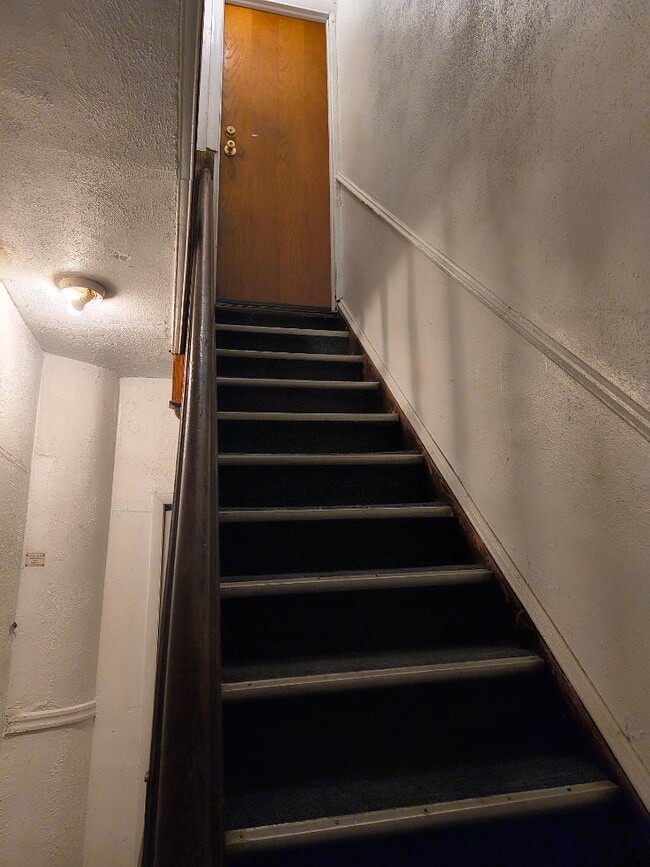 Building Photo - 250 Apsley St