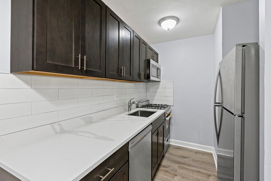 Building Photo - 4613 N Beacon St