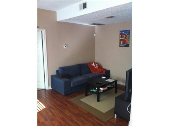 Building Photo - PRESERVATION 119