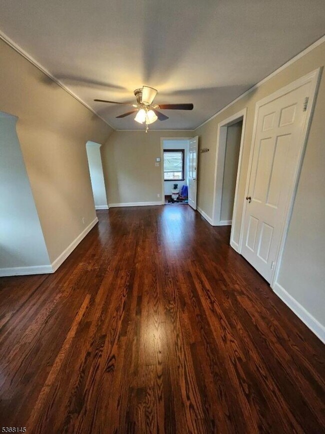 Building Photo - 159 Ridge Ave