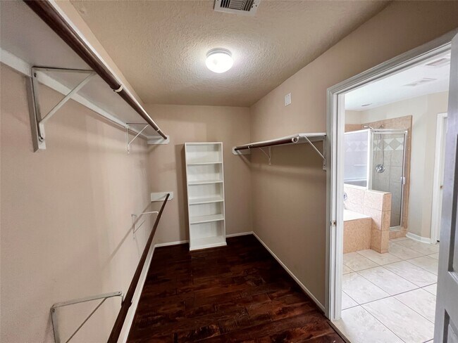 Building Photo - 4815 Wilderness Glen Ct