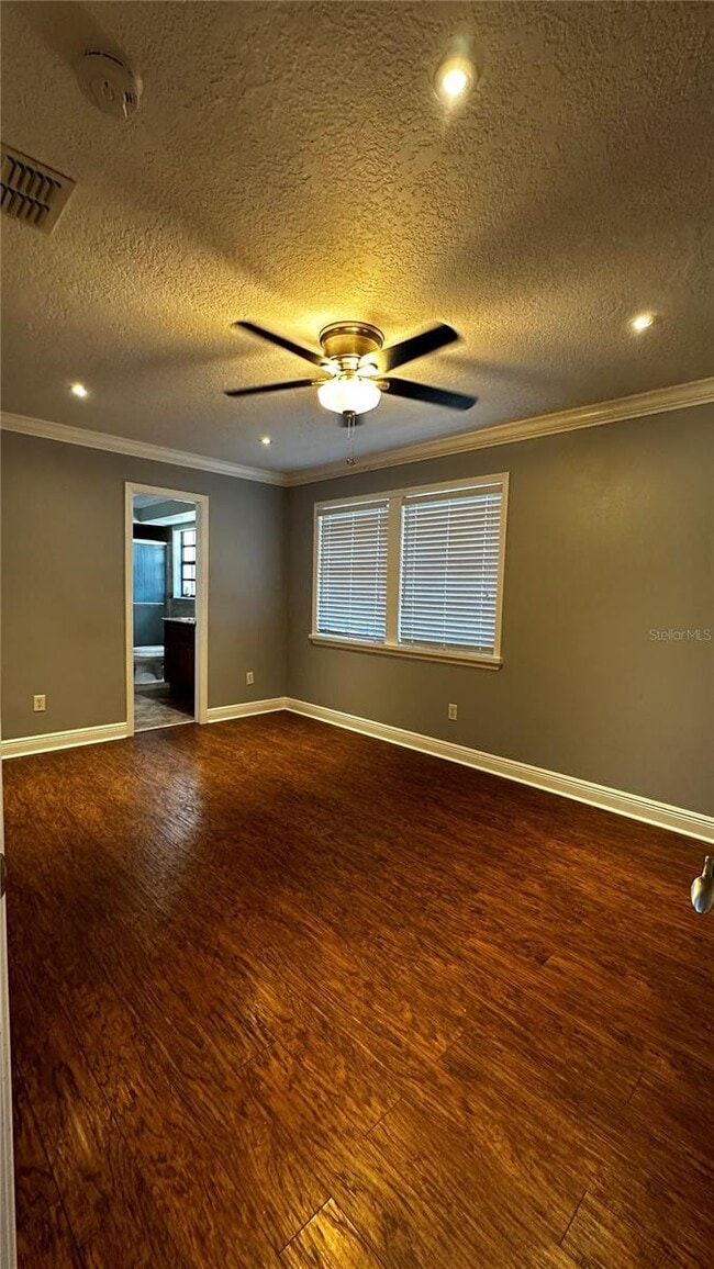 Building Photo - 2101 Good Homes Rd