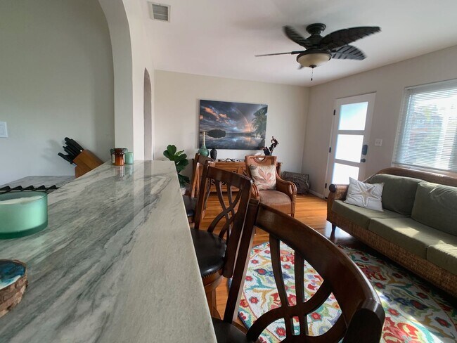 Building Photo - **Live the Ocean Beach Dream