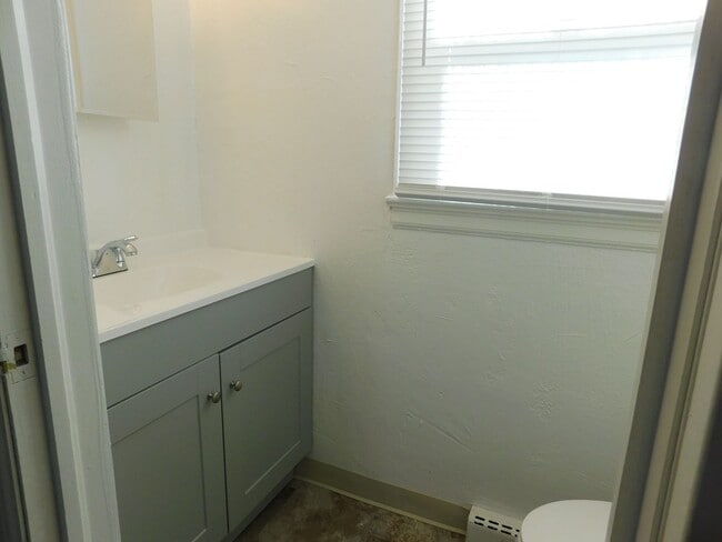 Building Photo - 441 N 16th St