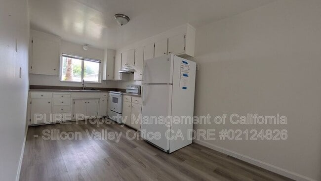 Building Photo - 1798 Halterman Ave