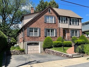 Building Photo - 23 Richardson Rd