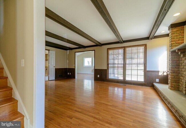 Building Photo - 3909 Bentwood Ct