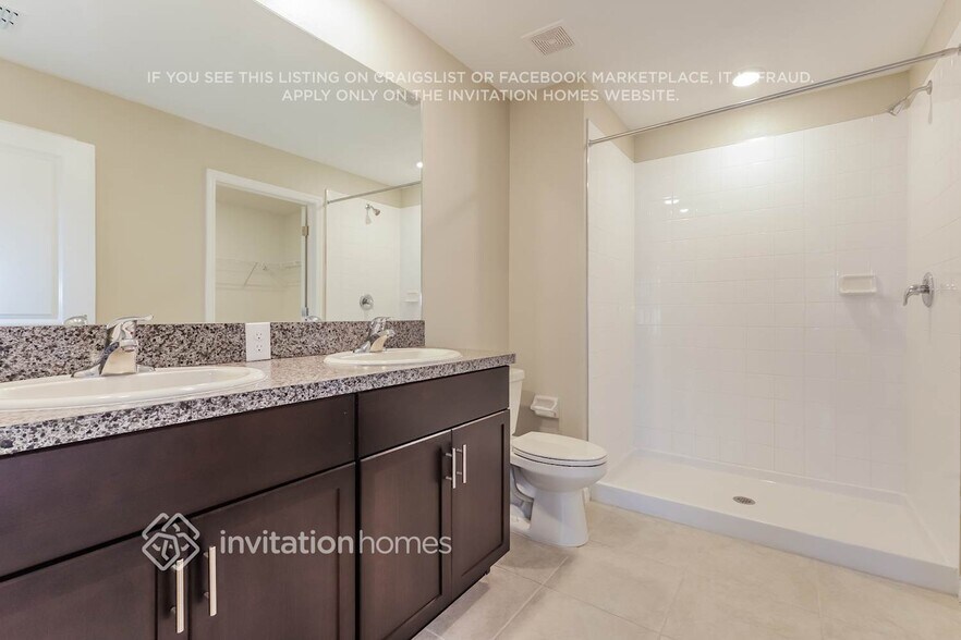 Building Photo - 1510 Blue Rose Dr