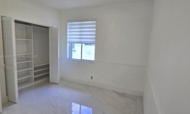 Building Photo - 1506 Lantana Ct