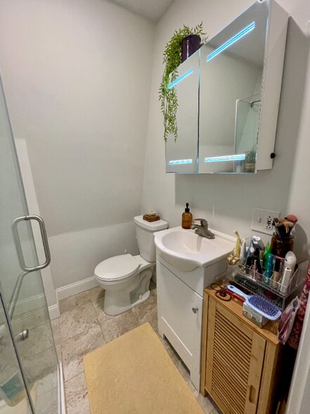 Building Photo - 36 Central Ave