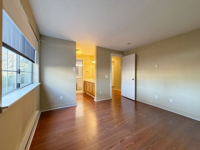 Building Photo - 16817 Larch Way