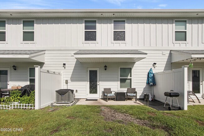 Building Photo - 456 Melrose Wy