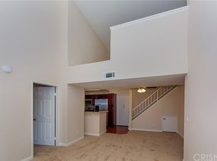 Building Photo - 21450 Burbank Blvd