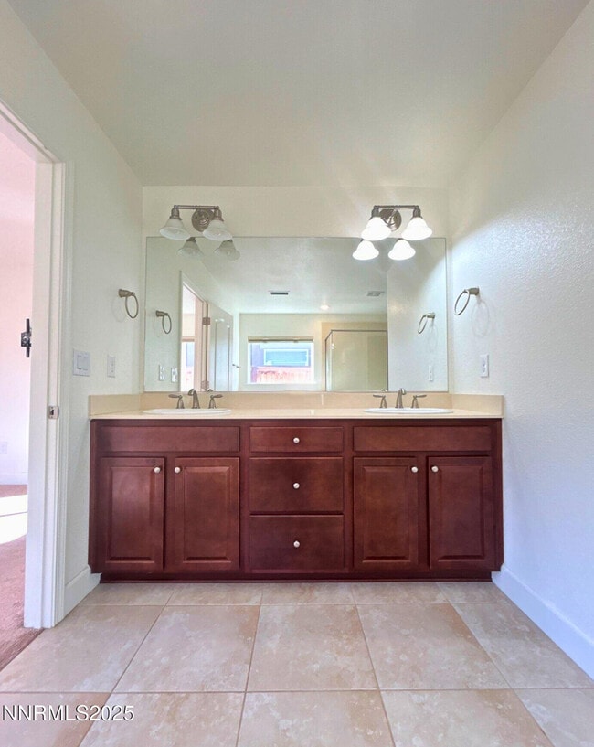 Building Photo - 7635 Souverain Ln