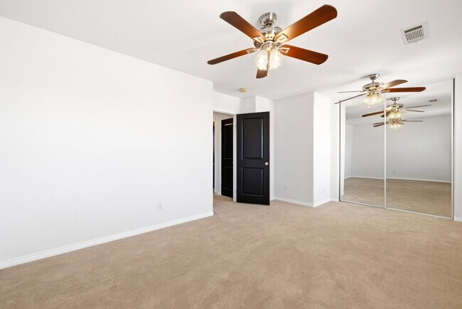 Building Photo - 4 bedrooms / 3 bathroom OPEN floor plan HOUSE for rent in LANCASTER