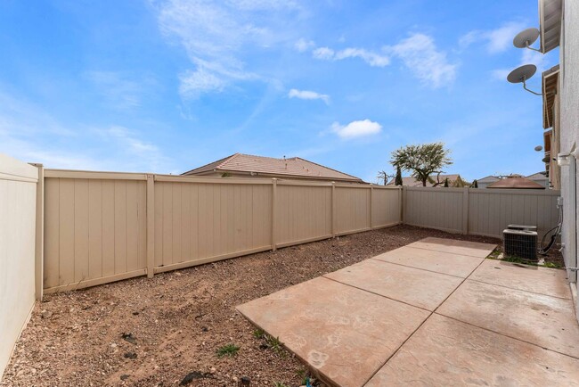 Building Photo - Charming Home in a Serene Neighborhood!