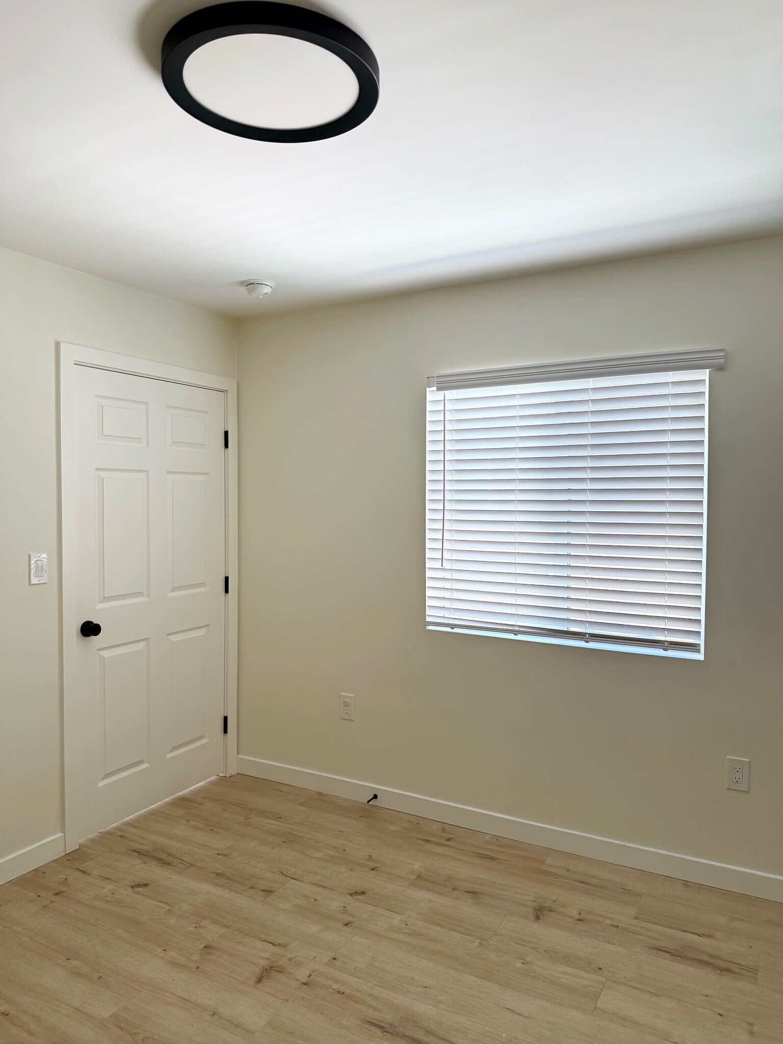 bedroom - 10705 Dorothy Ave